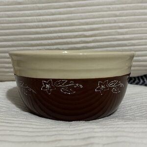 Vintage 40s Oxford Stoneware Ceramic Bowl in Cream and Brown